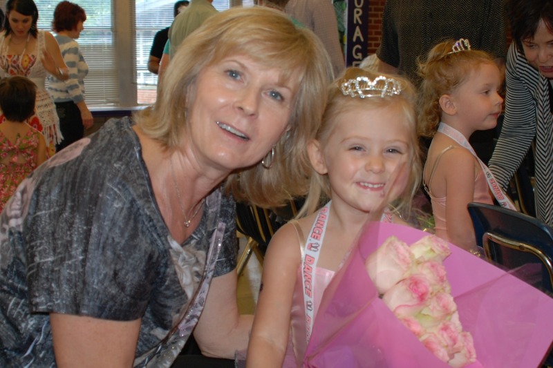 2012/05(May)/Sydney's Dance Recital/800x600_2012-05-12-Sydney's Recital-40.jpg